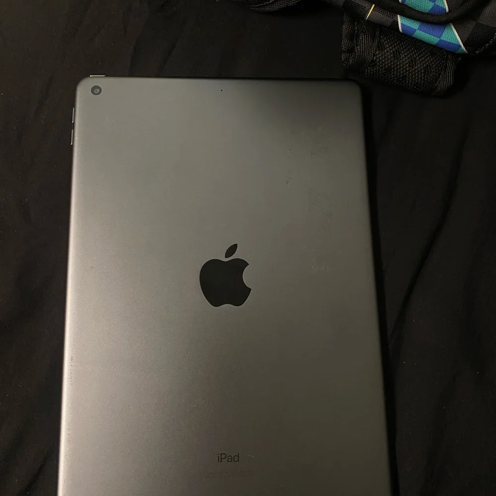 Apple Tablet - Dark Gray Finish